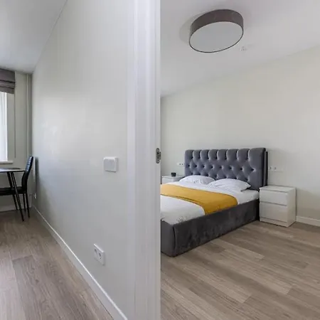 Panevezio G Prie Parko, Panevezio Str By The Park *